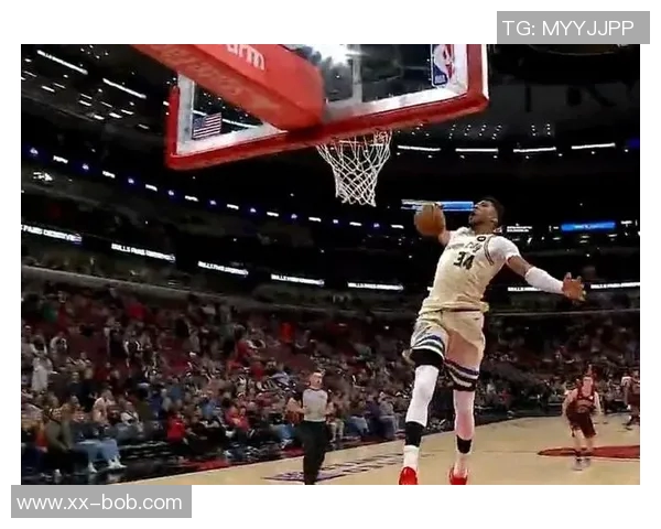 字母哥在垃圾时间上演精彩大风车罗林斯表示全队力挺他毫无问题