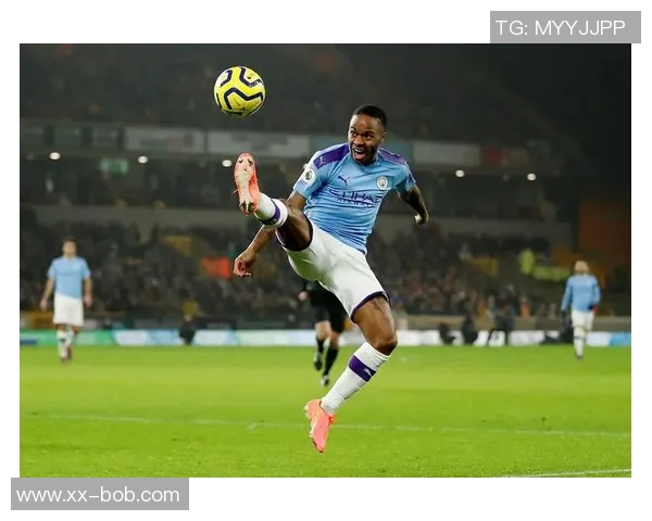 穆基勒第12分钟因伤被换下赛场泪目让人心疼